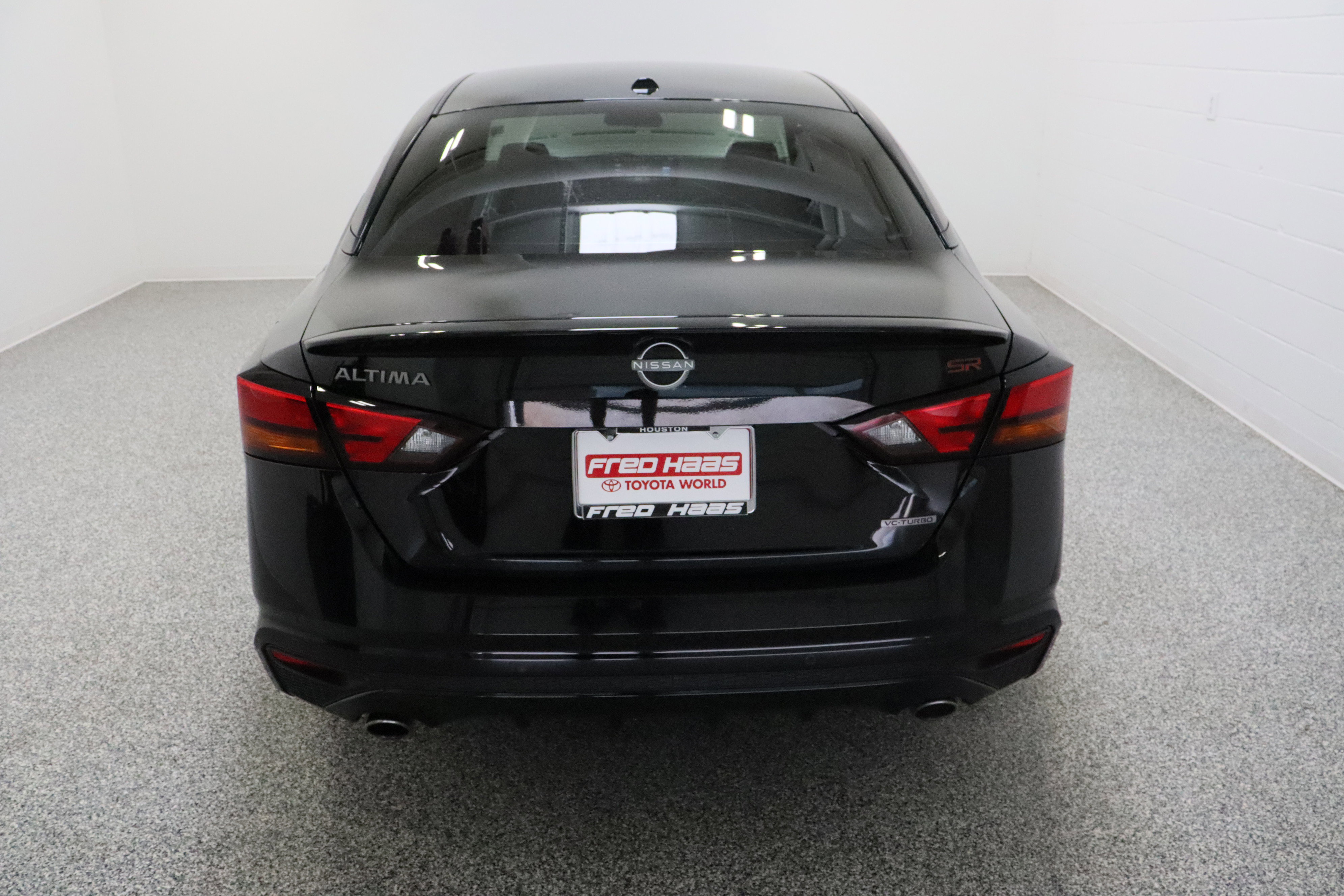 Used 2024 Nissan Altima 2.0 SR image 8
