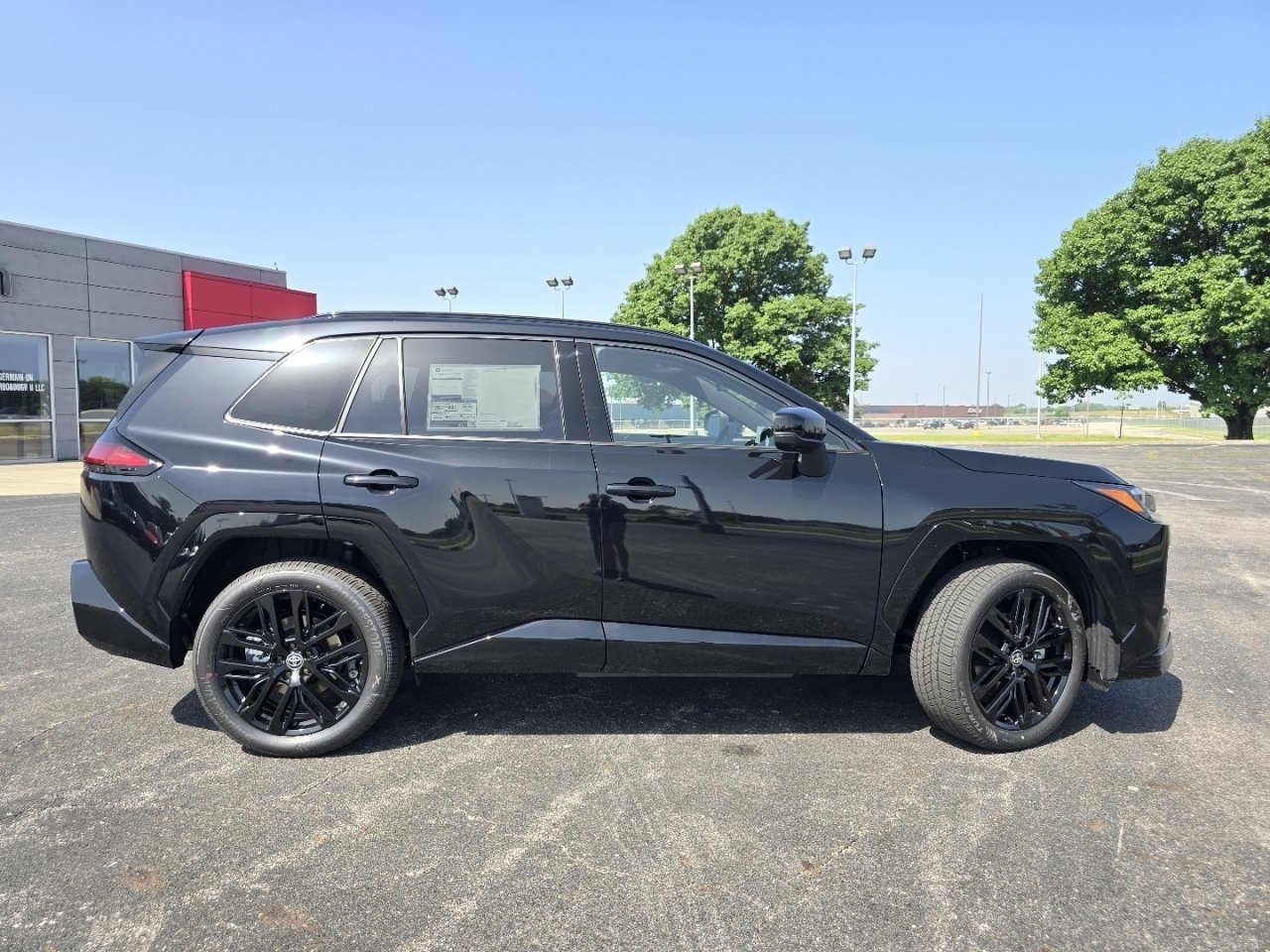 New 2026 Toyota RAV4 XSE AWD/4WD image 18