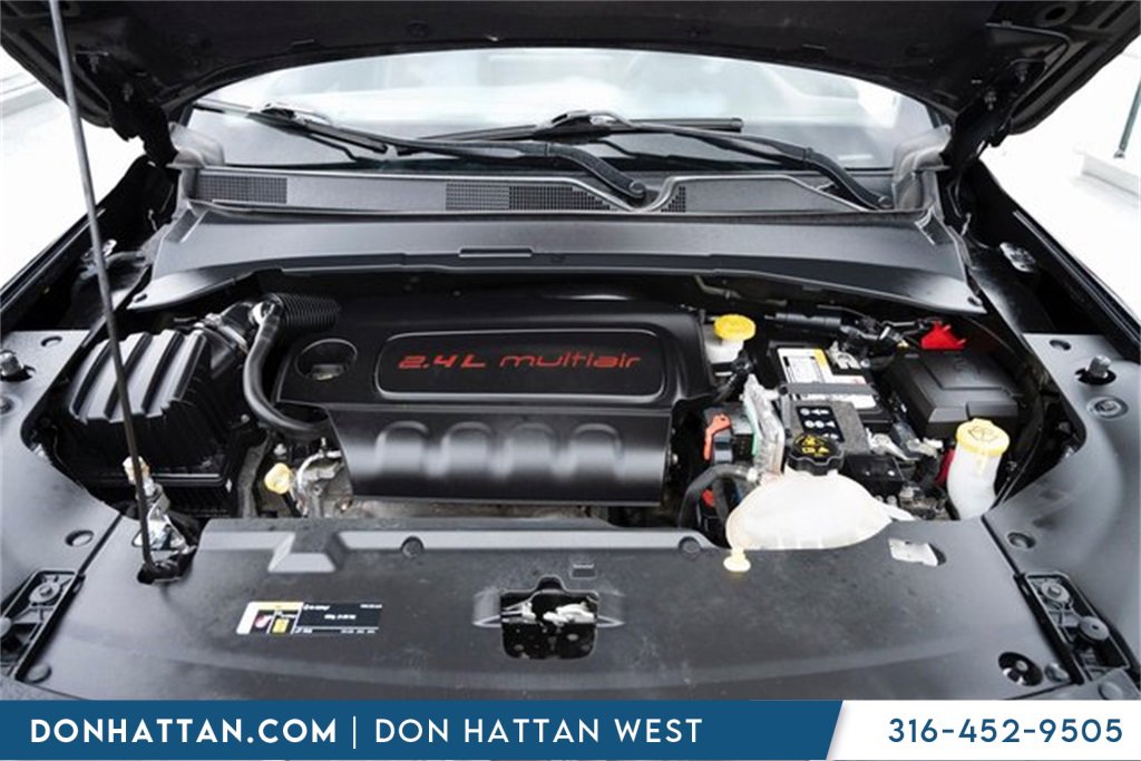 Used 2022 Jeep Compass Limited image 41