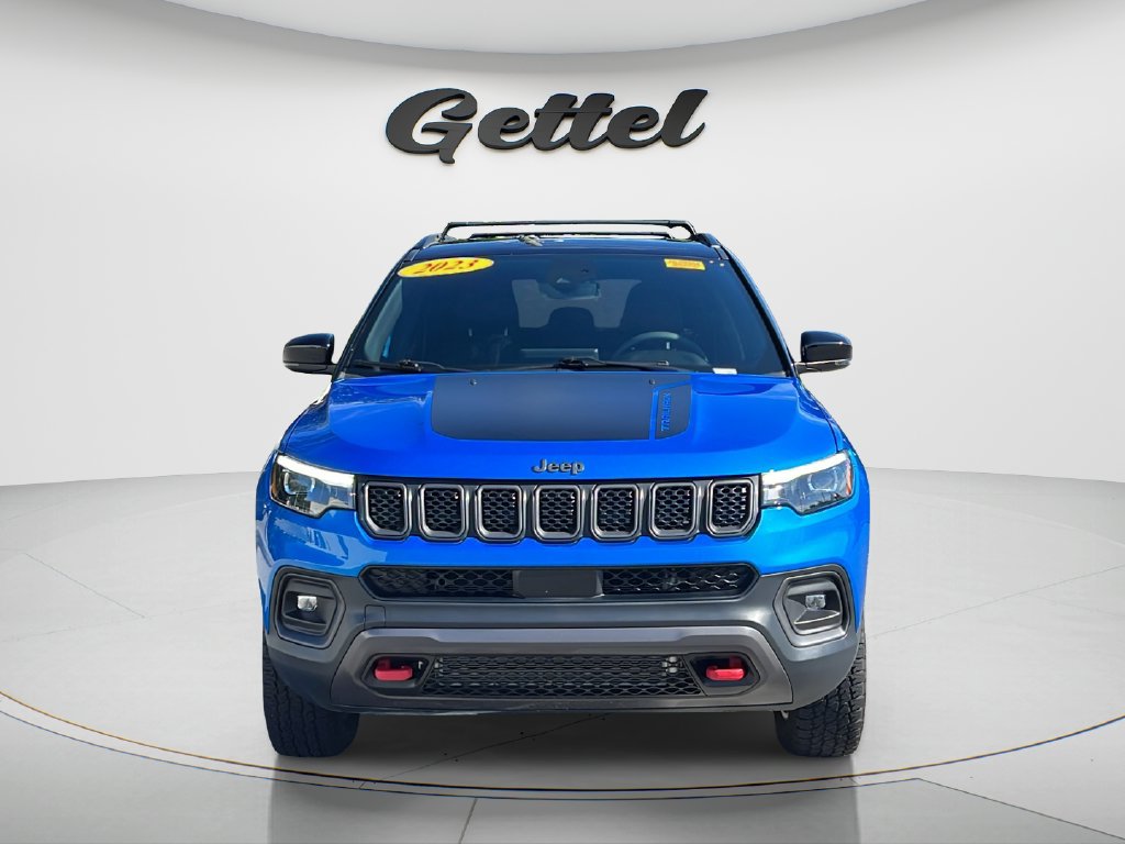 Used 2023 Jeep Compass Trailhawk w/ Trailhawk Elite Group AWD/4WD image 2