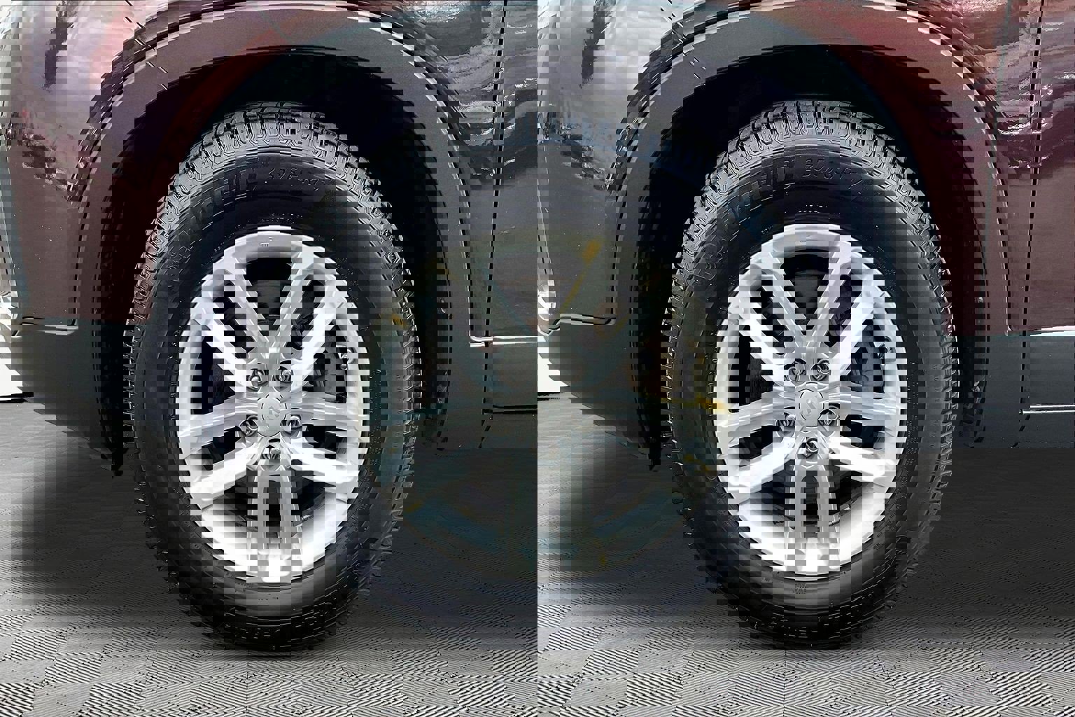 Used 2015 Kia Sorento LX image 32