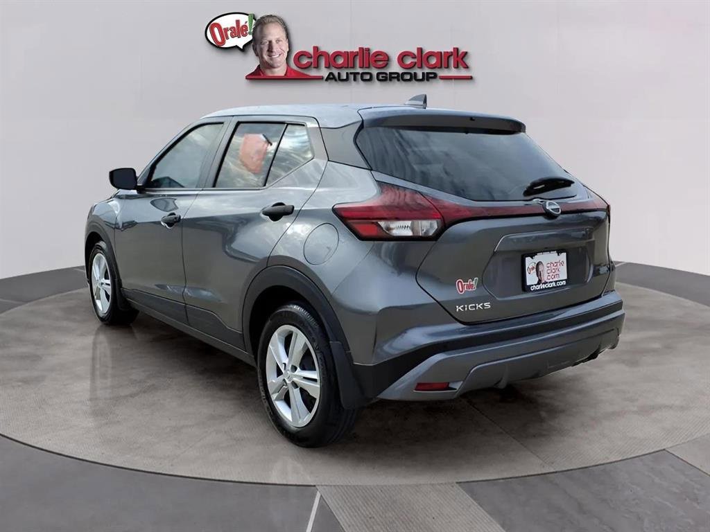 Used 2024 Nissan Kicks S image 3