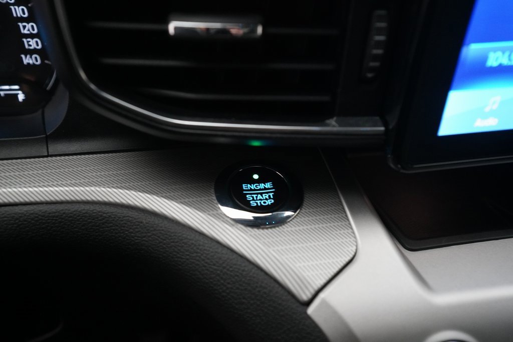 Used 2021 Ford Explorer XLT w/ XLT Sport Appearance Package image 31