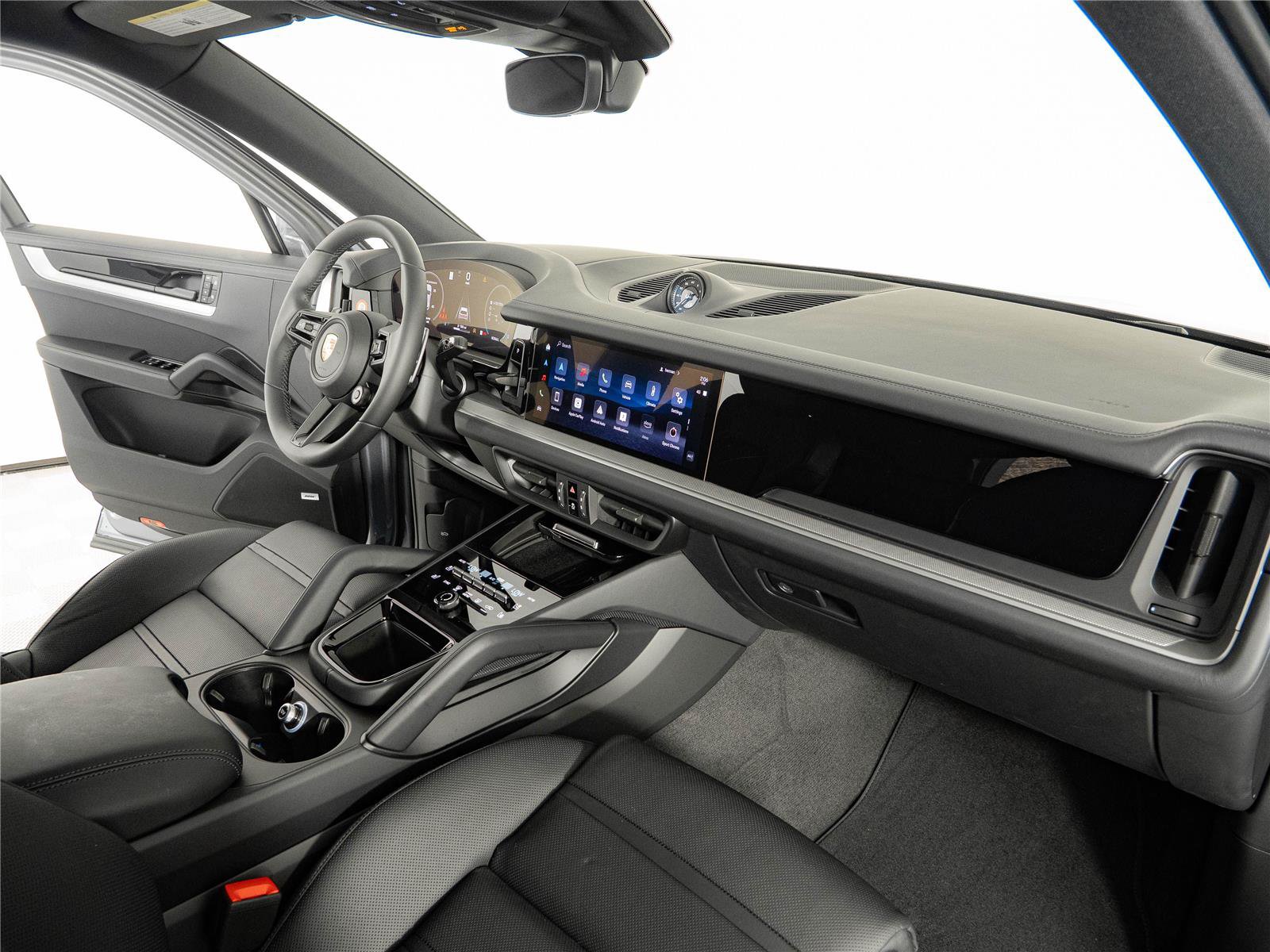 Certified 2026 Porsche Cayenne AWD/4WD image 25