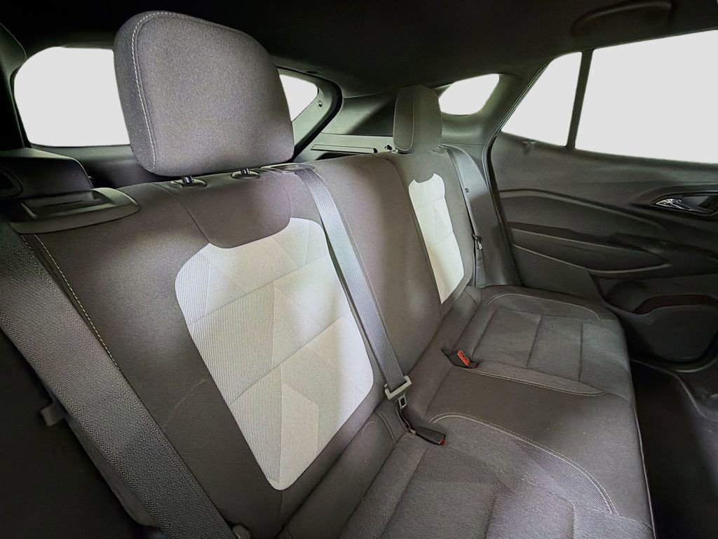 Used 2024 Chevrolet Trax RS w/ Driver Confidence Package image 27