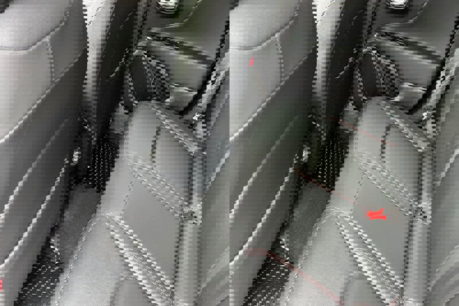 Used 2023 Jeep Renegade Trailhawk w/ Trailhawk Elite Group image 4