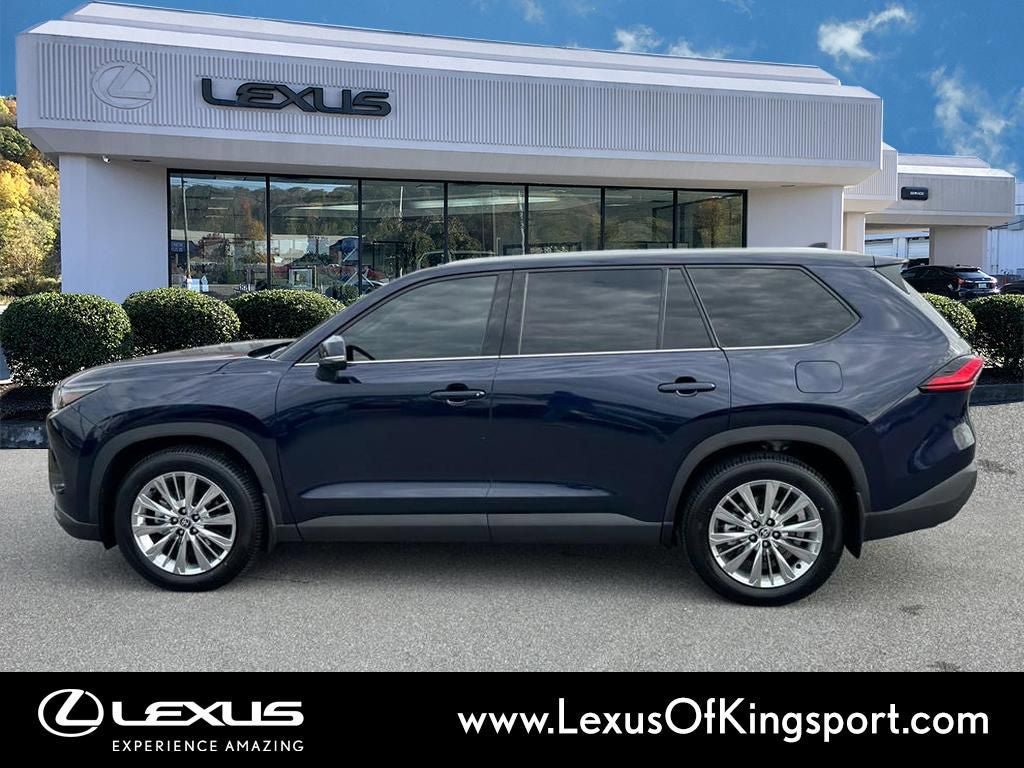 Used 2024 Toyota Grand Highlander AWD image 2