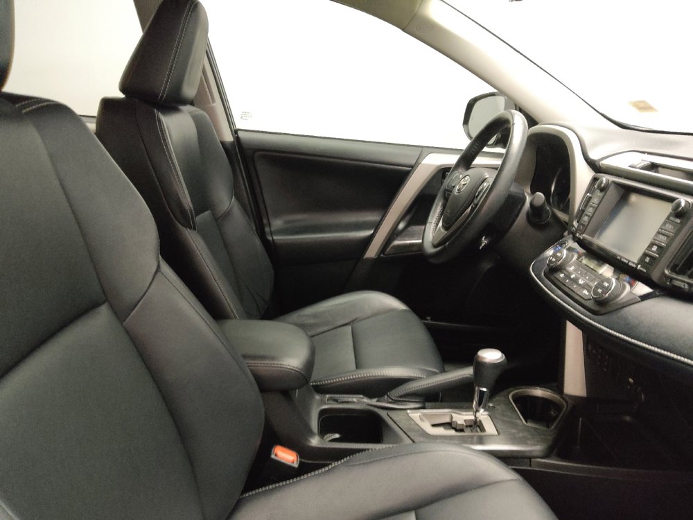 Used 2018 Toyota RAV4 Platinum FWD image 21