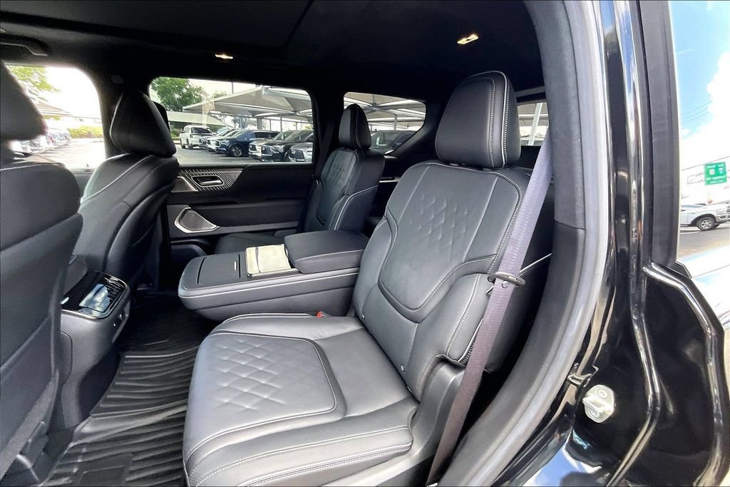Certified 2026 INFINITI QX80 Autograph w/ Premium Cargo Package AWD/4WD image 37