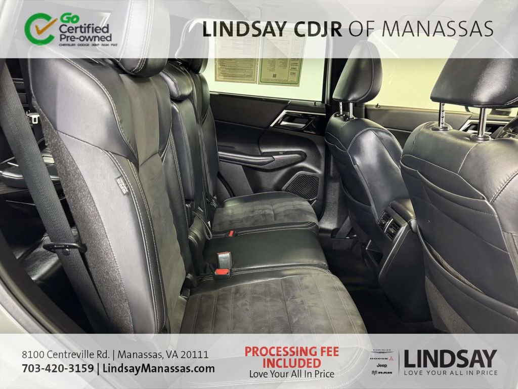 Used 2023 Mitsubishi Outlander SE AWD/4WD image 13