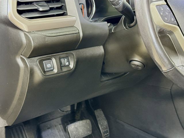 Used 2019 GMC Acadia Denali image 10