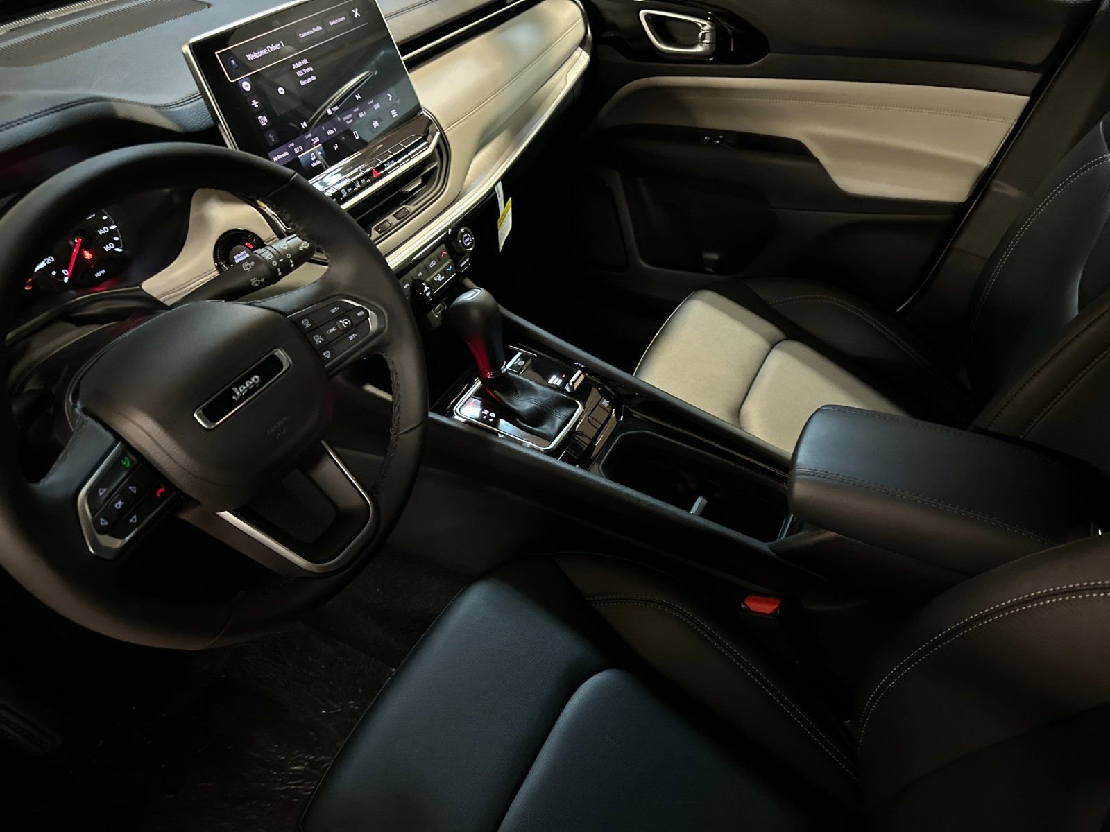 New 2026 Jeep Compass Limited image 9