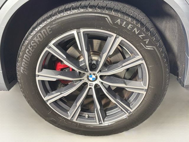 Used 2024 BMW X5 xDrive40i w/ Executive Package AWD/4WD image 38