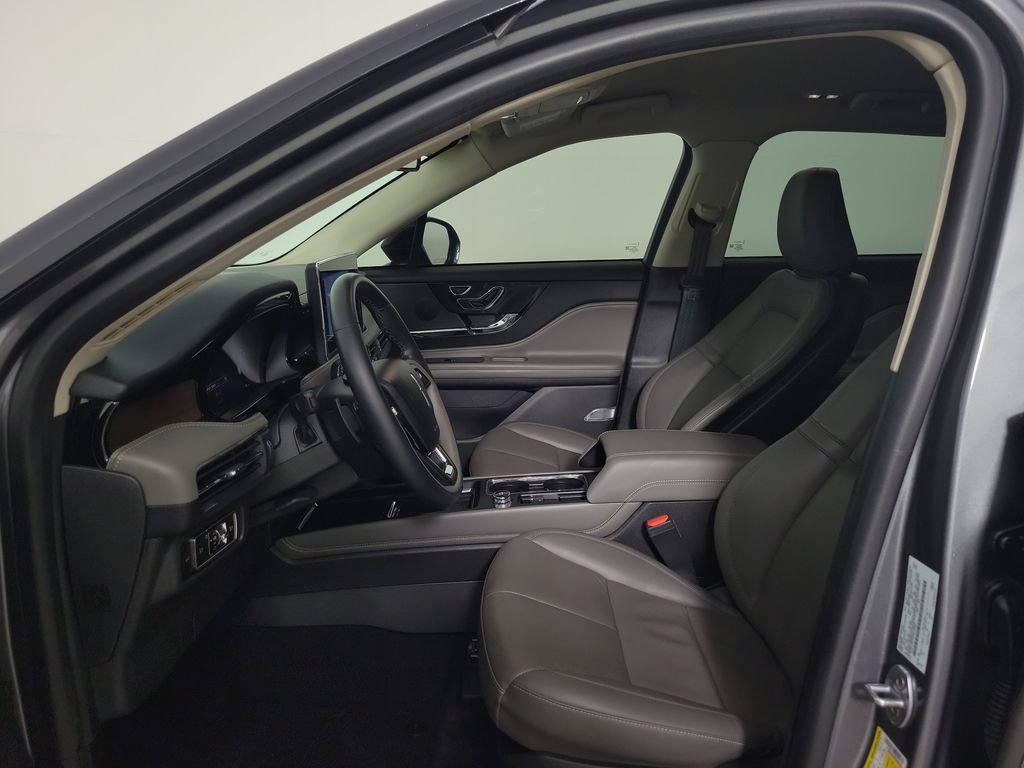 Certified 2023 Lincoln Corsair Reserve FWD image 16