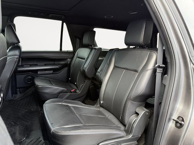 Used 2021 Ford Expedition Max XLT image 16