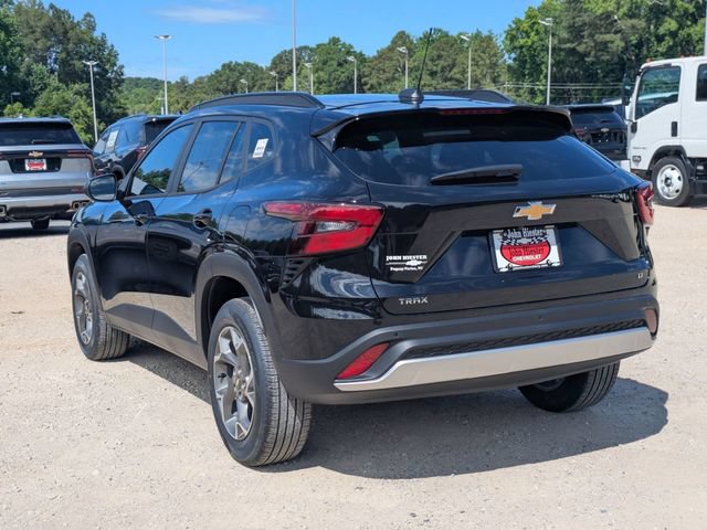 New 2026 Chevrolet Trax LT w/ Driver Confidence Package FWD image 4