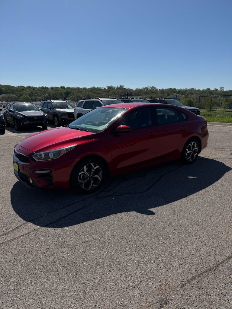 Used 2019 Kia Forte LXS FWD image 2
