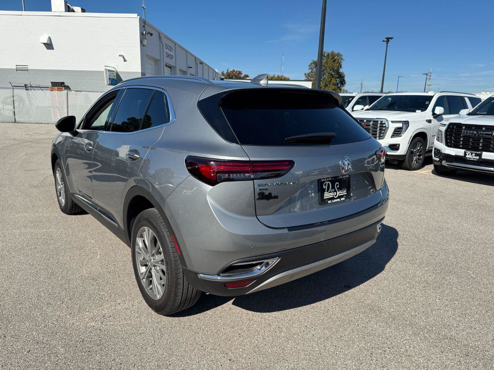 Used 2023 Buick Envision Preferred AWD/4WD image 5