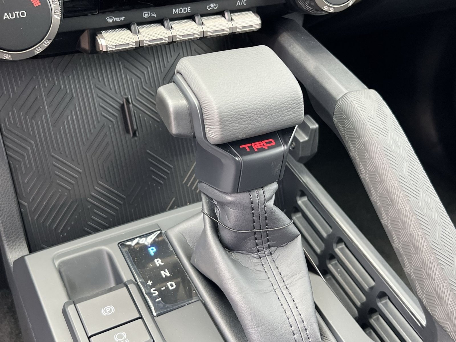 New 2026 Toyota Tacoma TRD Off-Road AWD/4WD image 17