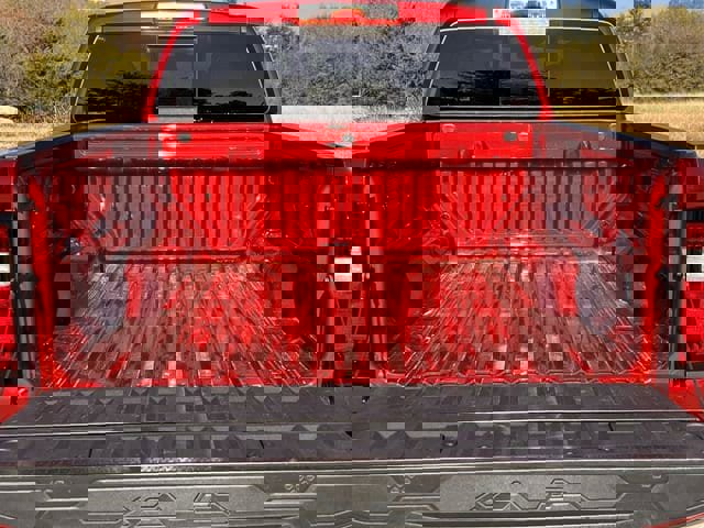 Used 2024 GMC Canyon AT4 image 30