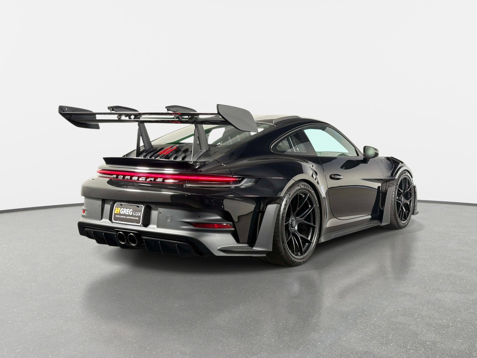 Used 2024 Porsche 911 GT3 RS RWD image 3