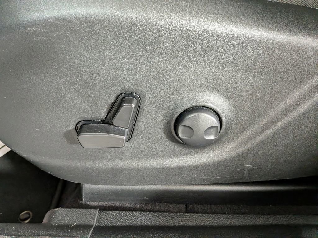 Certified 2023 Jeep Cherokee Altitude Lux image 20