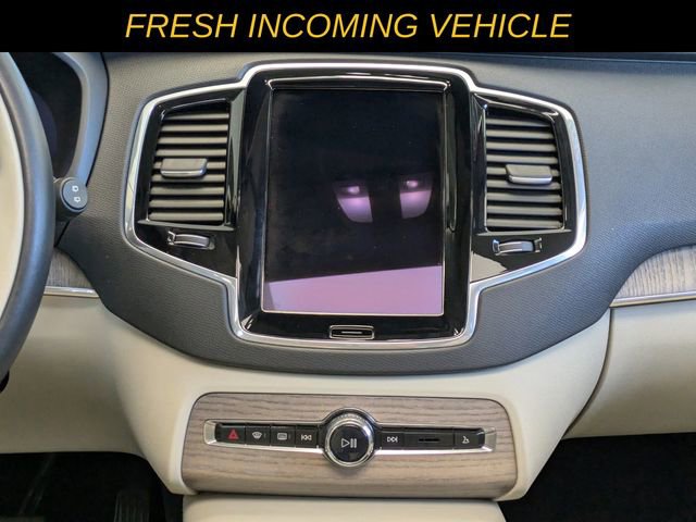 Used 2023 Volvo XC90 B6 Plus image 16