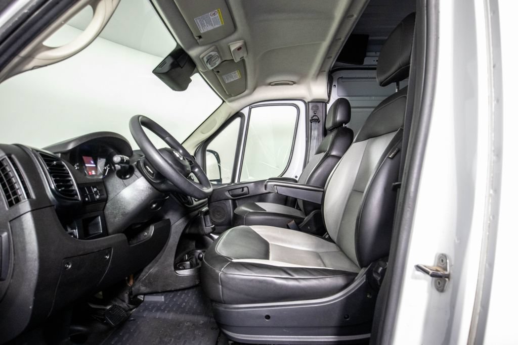 Used 2025 RAM ProMaster 2500 w/ Convenience Group FWD image 7
