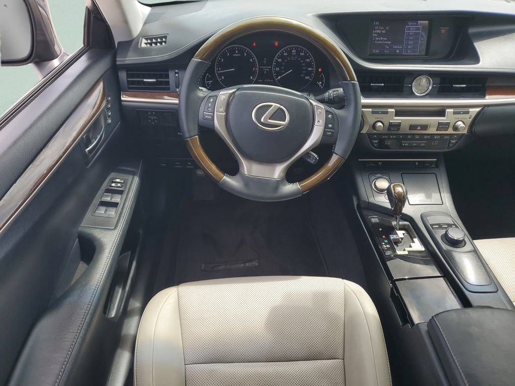 Used 2014 Lexus ES 350 w/ Premium Package FWD image 12