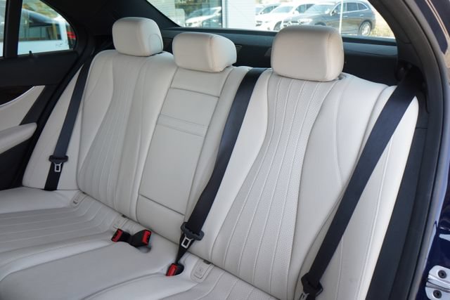 Used 2019 Mercedes-Benz E 300 image 28