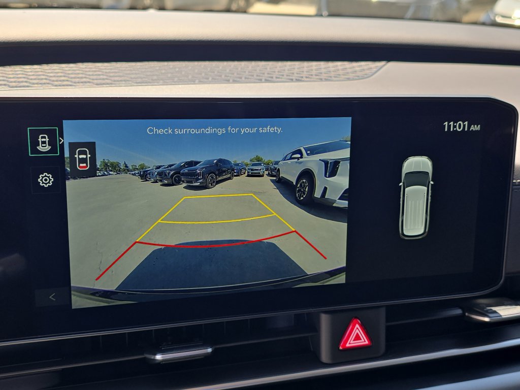 New 2026 Kia Carnival FWD image 24