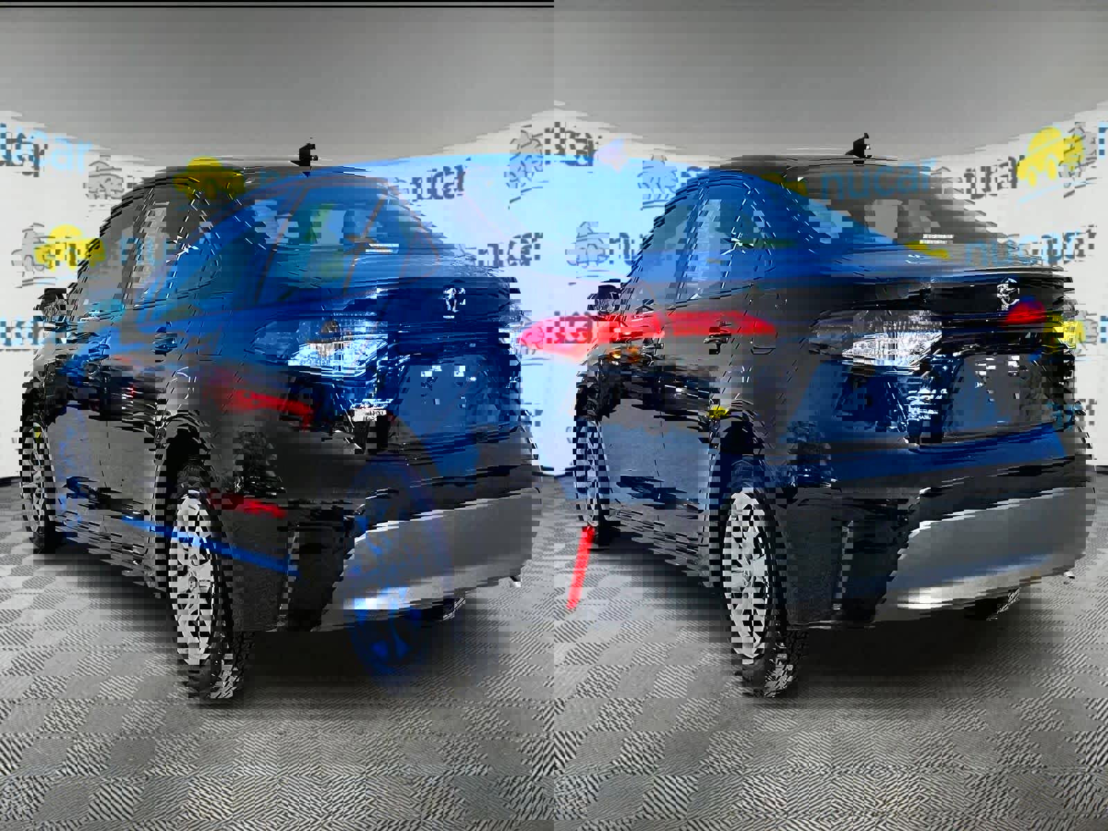 Used 2023 Toyota Corolla LE image 4