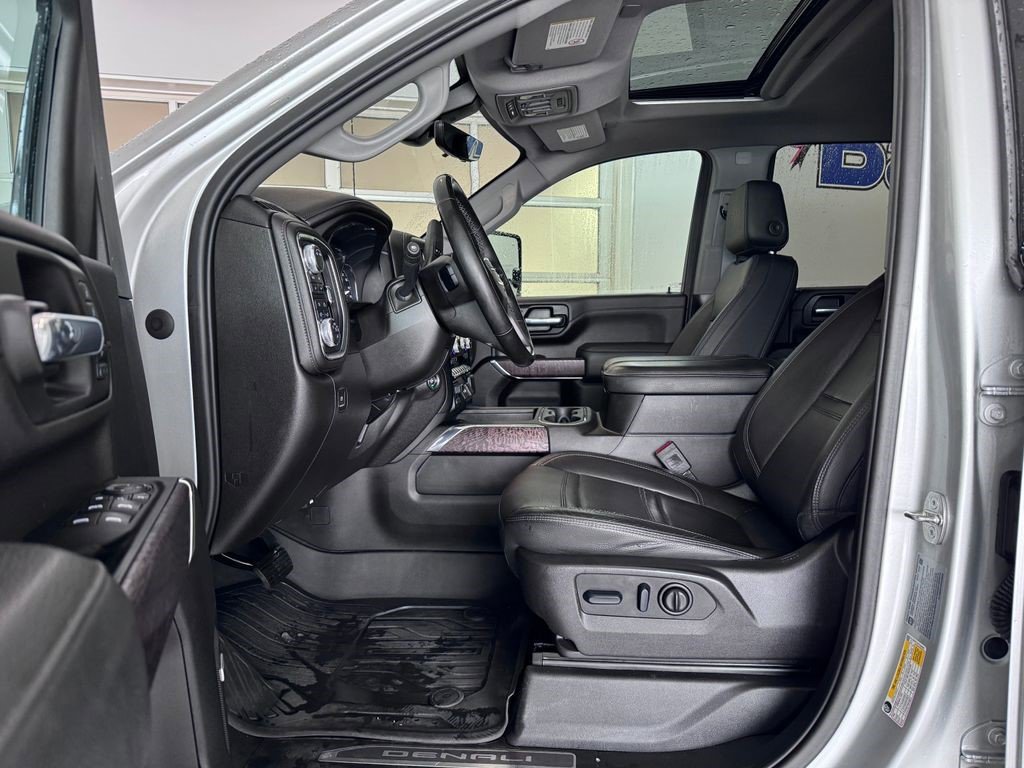 Certified 2023 GMC Sierra 3500 Denali w/ Denali Ultimate Package AWD/4WD image 8
