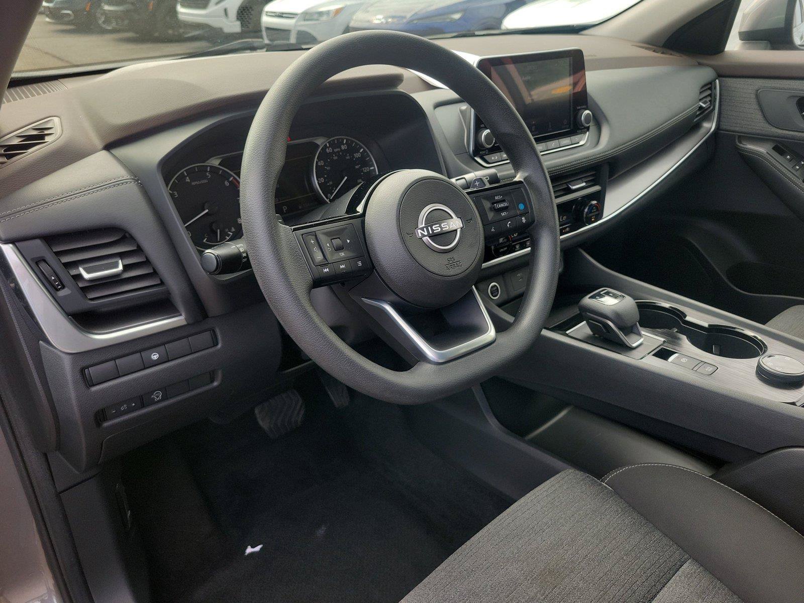 Used 2023 Nissan Rogue SV AWD/4WD image 20