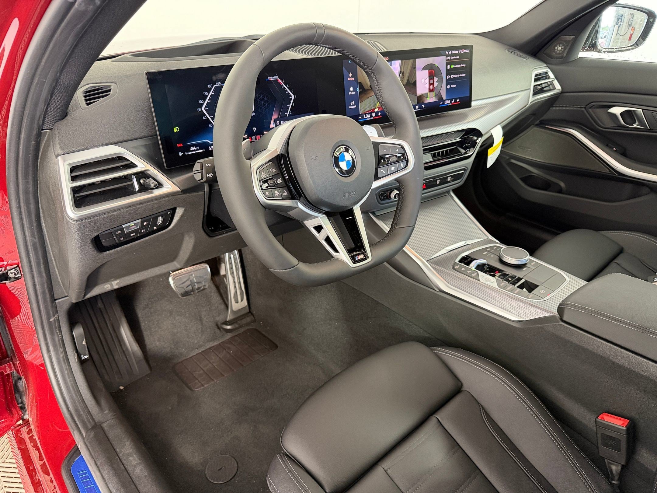 Used 2026 BMW 330i xDrive Sedan w/ M Sport Package AWD/4WD image 4