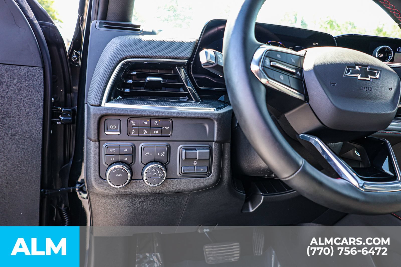 Used 2025 Chevrolet Suburban RST w/ Comfort Package AWD/4WD image 28