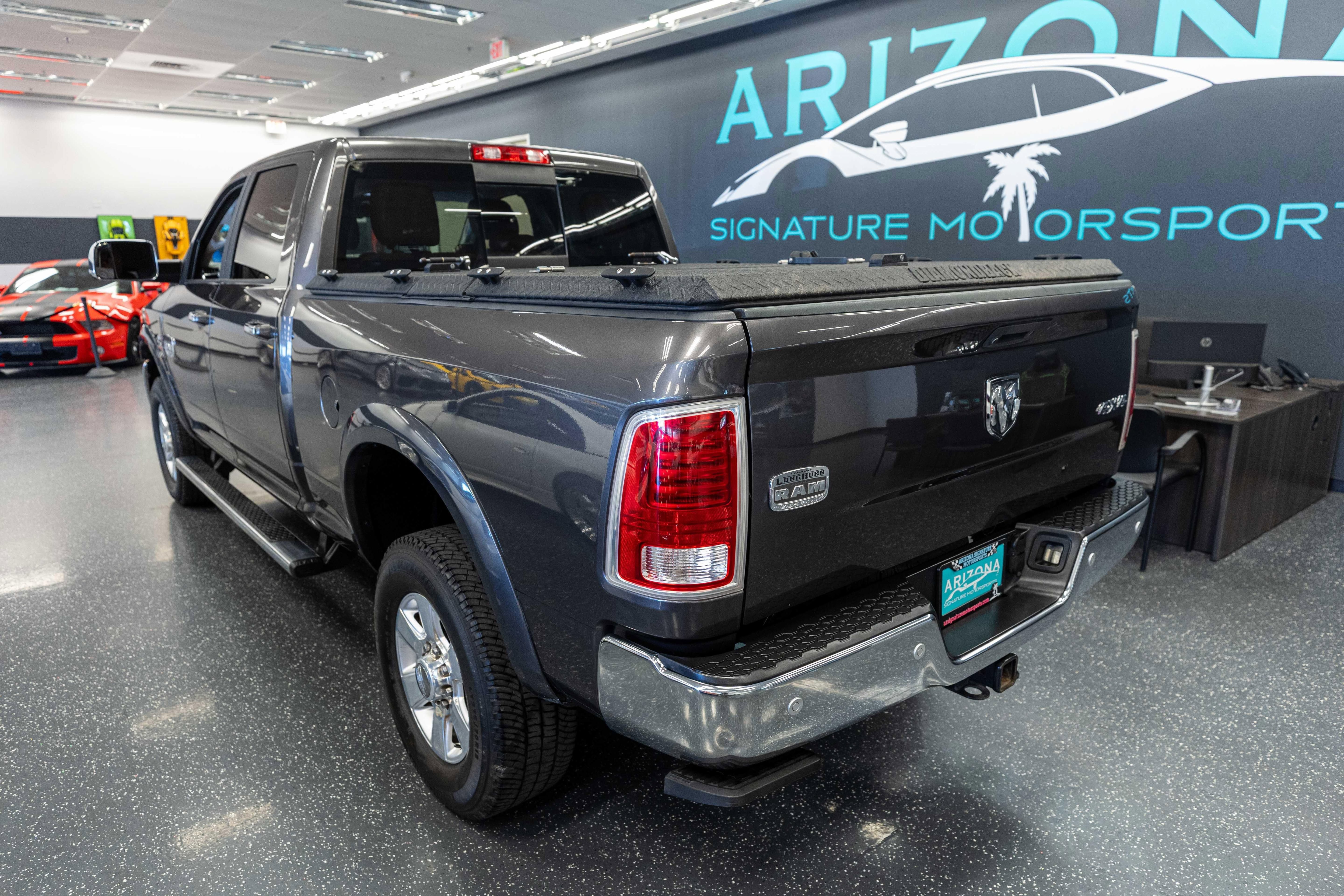 Used 2016 RAM 2500 Longhorn w/ Convenience Group AWD/4WD image 8