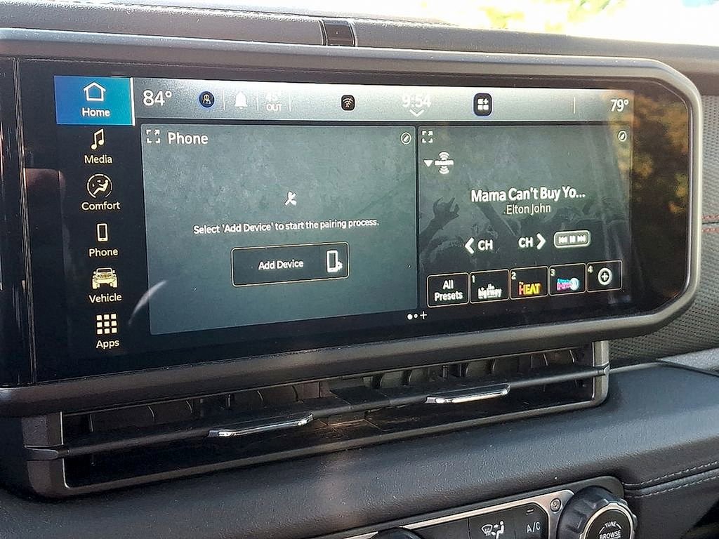 Used 2024 Jeep Wrangler Unlimited Rubicon image 17