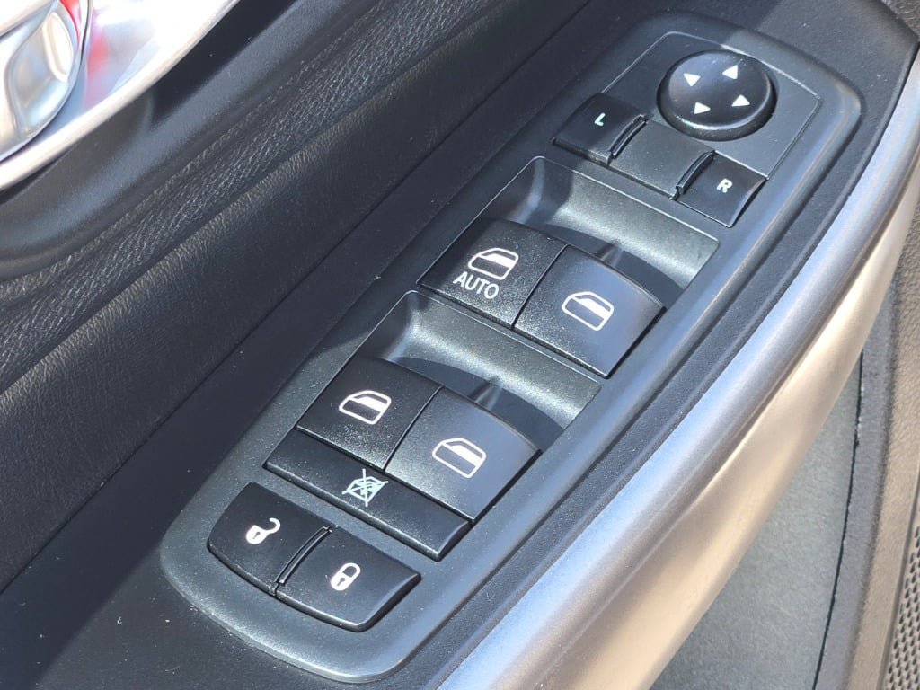 Used 2020 Jeep Cherokee Latitude AWD/4WD image 19