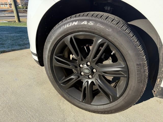 Used 2020 Land Rover Range Rover Velar S image 5