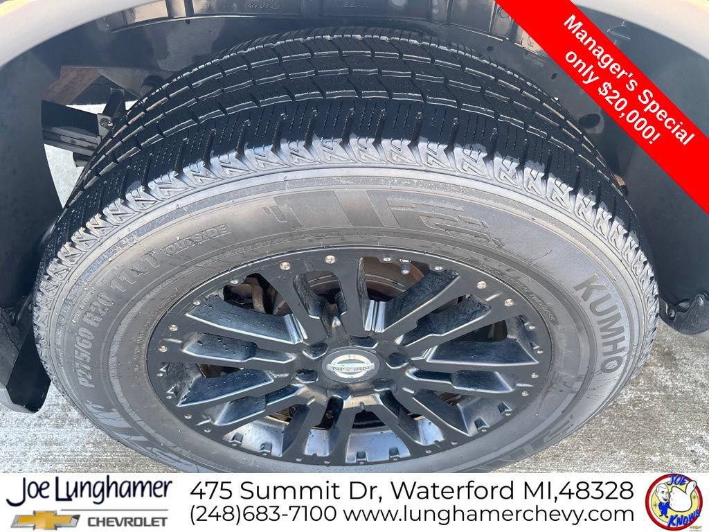 Used 2017 Nissan Titan Platinum Reserve RWD image 11