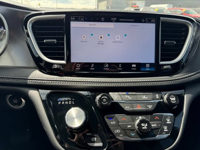 New 2026 Chrysler Pacifica Select FWD image 30