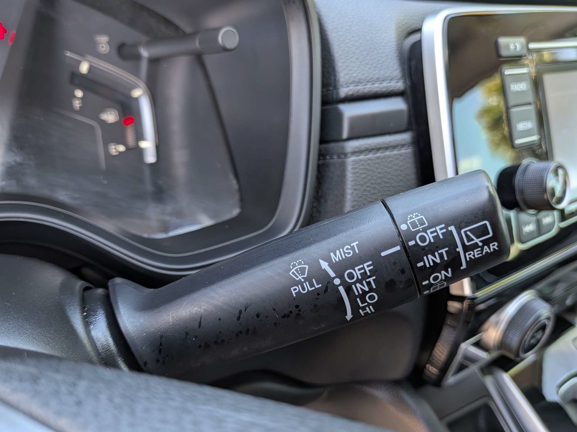 Used 2018 Honda CR-V LX image 28