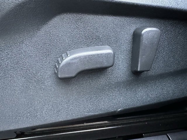 Used 2023 Subaru Ascent Premium w/ Convenience Package image 18