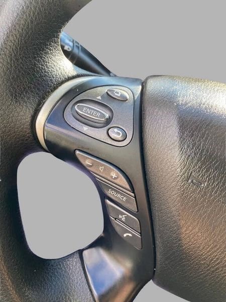 Used 2019 Nissan Pathfinder S image 19