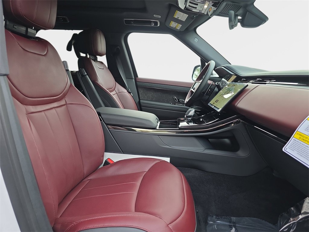 New 2025 Land Rover Range Rover Sport Dynamic SE image 10