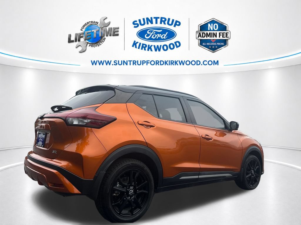 Used 2023 Nissan Kicks SR w/ SR Premium Package FWD image 6