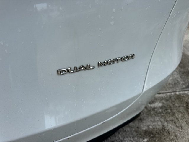 Used 2023 Tesla Model Y Long Range AWD/4WD image 26