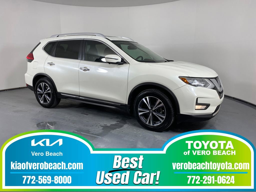 Used 2017 Nissan Rogue SL w/ SL Premium Package