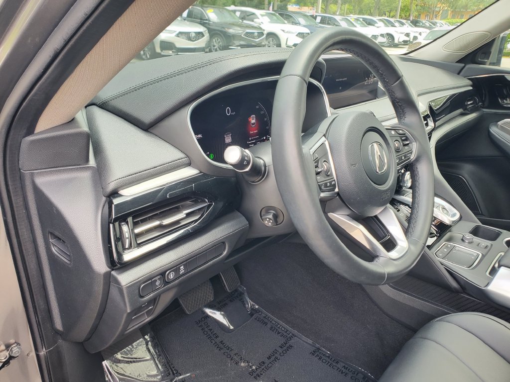 Used 2024 Acura MDX FWD image 16